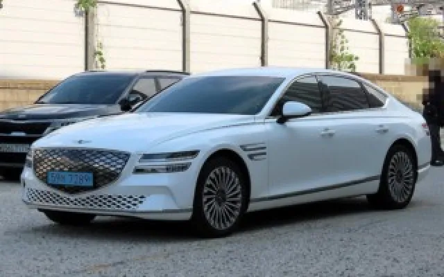G80일렉트릭 중고차 G80(RG3) 일렉트리파이드 매물 사진 13 - 2022/04 107,318km