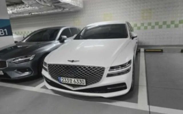 G80일렉트릭 중고차 G80(RG3) 2.5 가솔린 터보 AWD 매물 사진 10 - 2023/03 39,085km